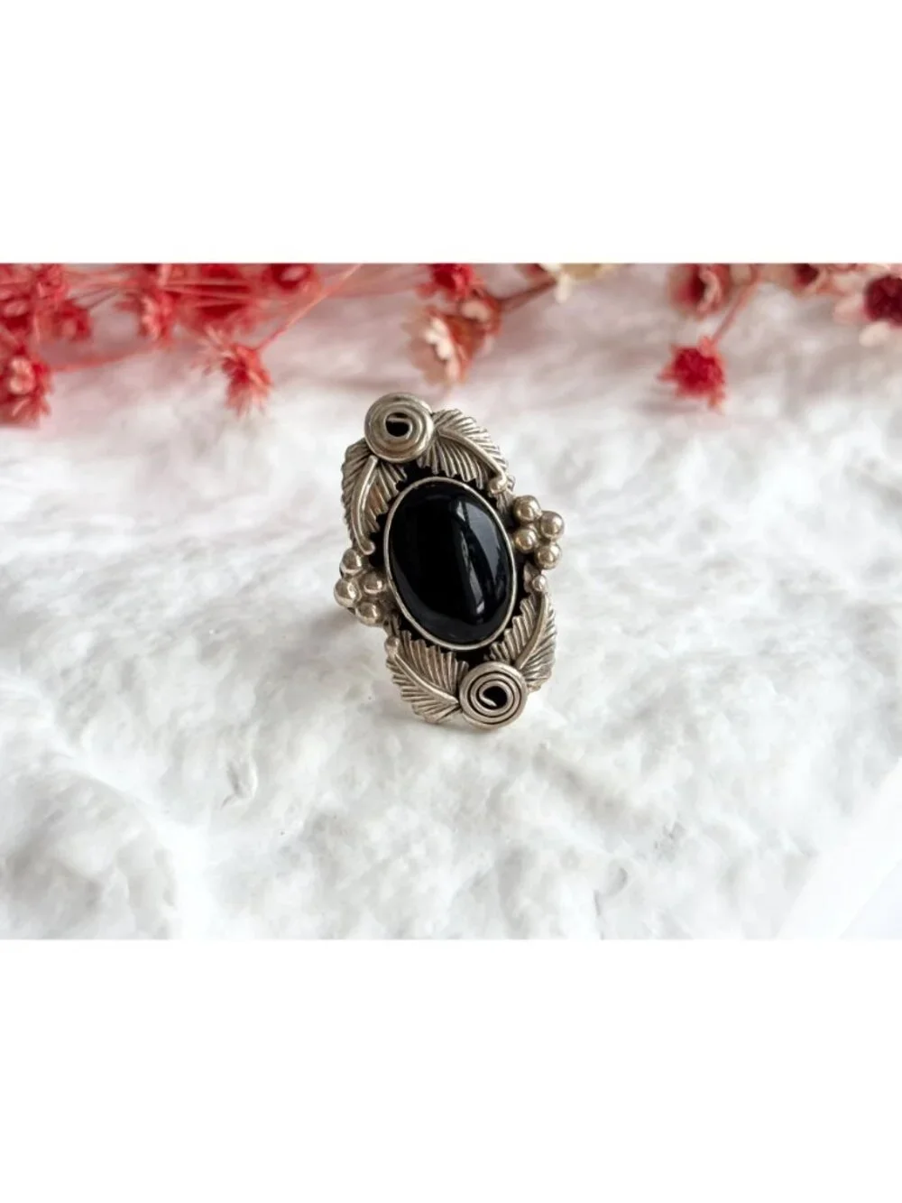 Navajo Made Black Onyx Leaf Accented Sterling Silver 925 Vintage Ring - sz 6.75